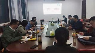 老婆陈永妍却是冻龄美人